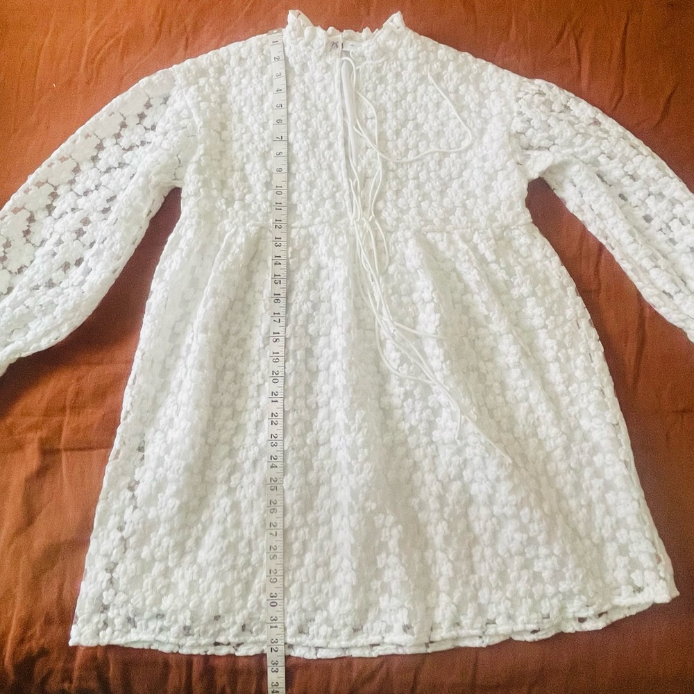 Zara Spectacular Textured Lace, White Mini Dress, Size S - Picture 9 of 10